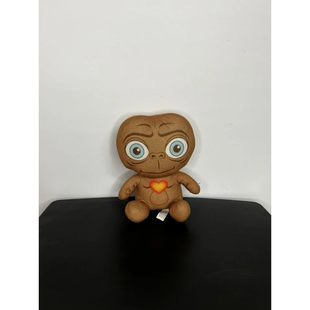 E.T. THE EXTRA-TERRESTRIAL 9